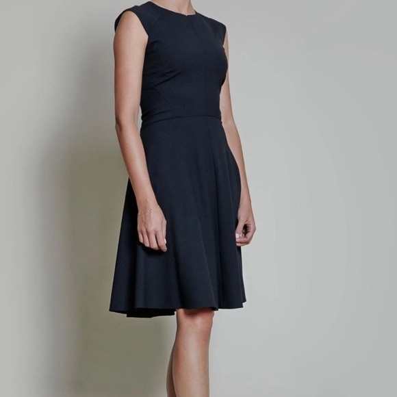 M.M. LAFLEUR The Toi Dress Size 6 EUC A-Line Wool Spandex Classic - Picture 1 of 6